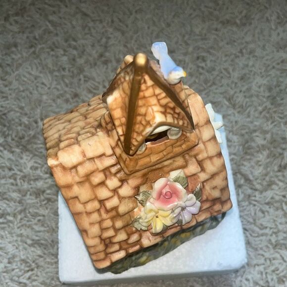 Cracker Barrel Easter Traditions Light Up Church Doves Flower Accents In Box - Picture 10 of 16